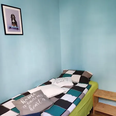 Single No.4 In The Very Center Of Guest house Warsaw